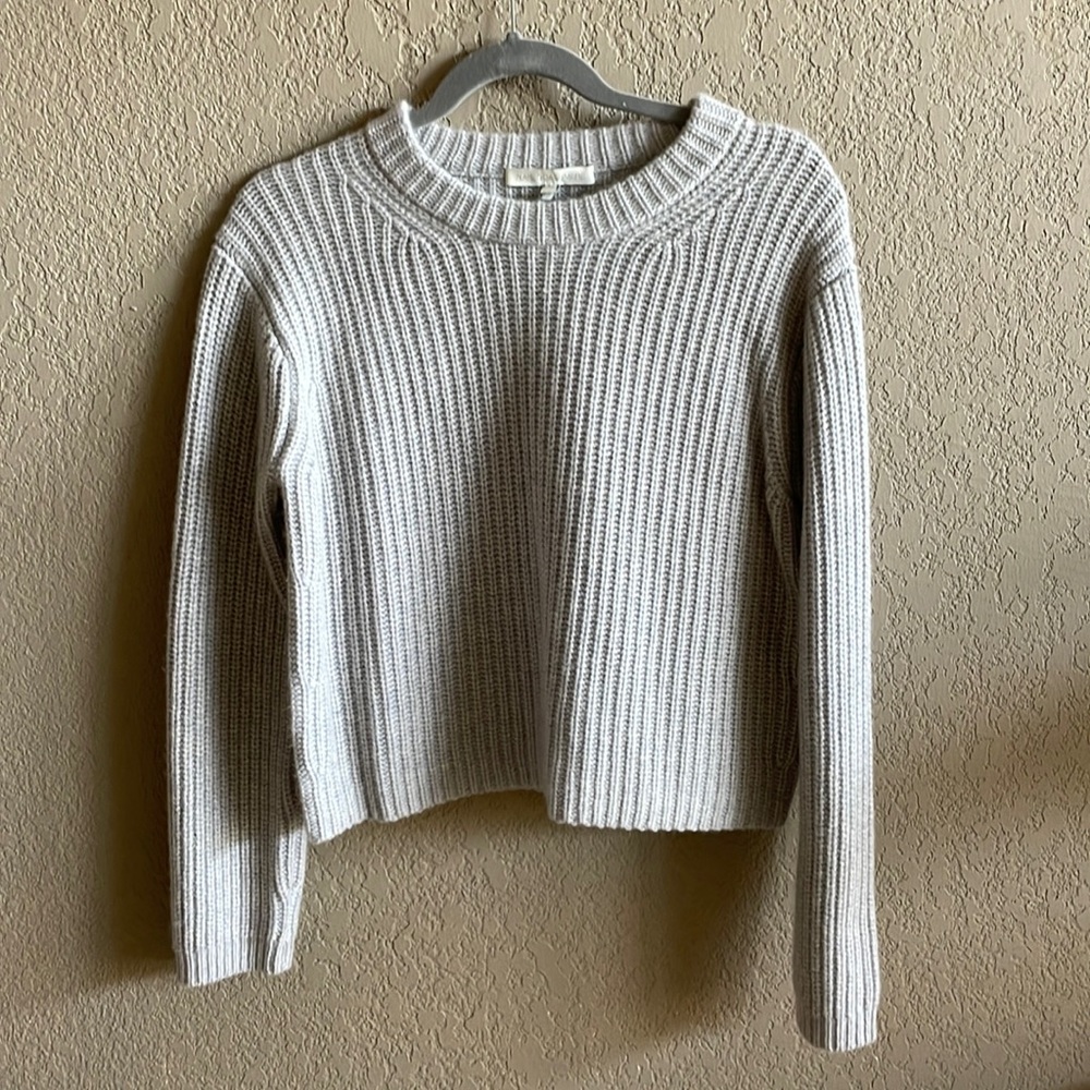 NWOT 100% Cashmere sweater